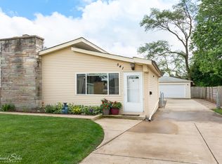 541 W Linda Ln, Addison, IL 60101