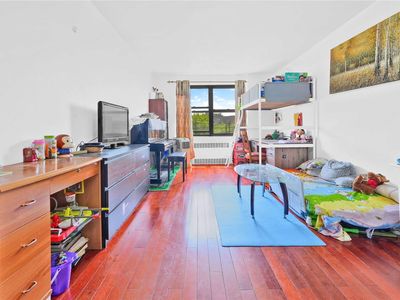25-40 Union Street #4F, Flushing, NY, 11354