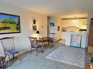 16-16A Mayberry Dr Unit 11, Westborough, MA 01581