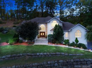 6 Fillmore Dr, Stony Pt, NY 10980