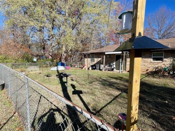 fayetteville-arkansas-2063360171 picture