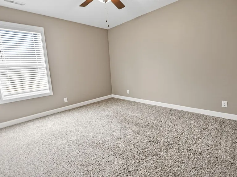 542 Tacoma Dr — Photo 14