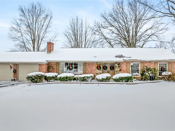 5085 Tamarack Dr, Sharpsville, PA 16150