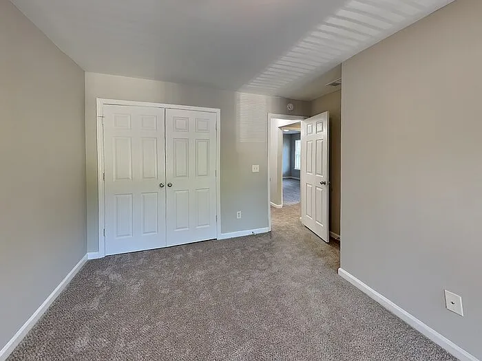 854 N Grand Ave NW — Photo 16
