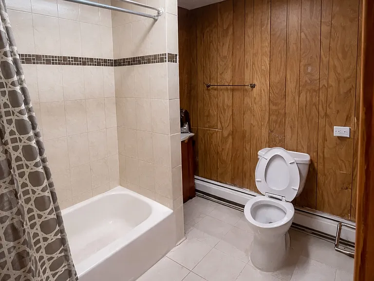 153 Sheridan Ave #2 — Photo 5