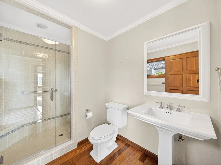18750 Castle Hill Dr — Photo 12