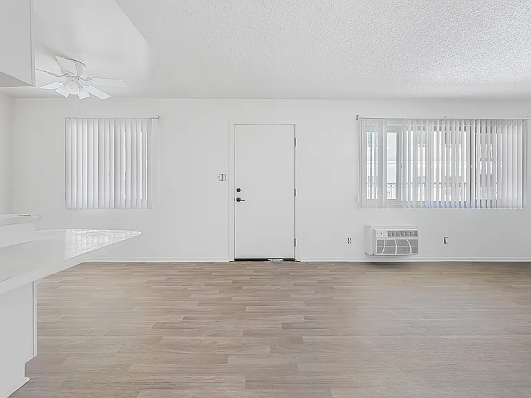 Osage Apartments — Photo 9