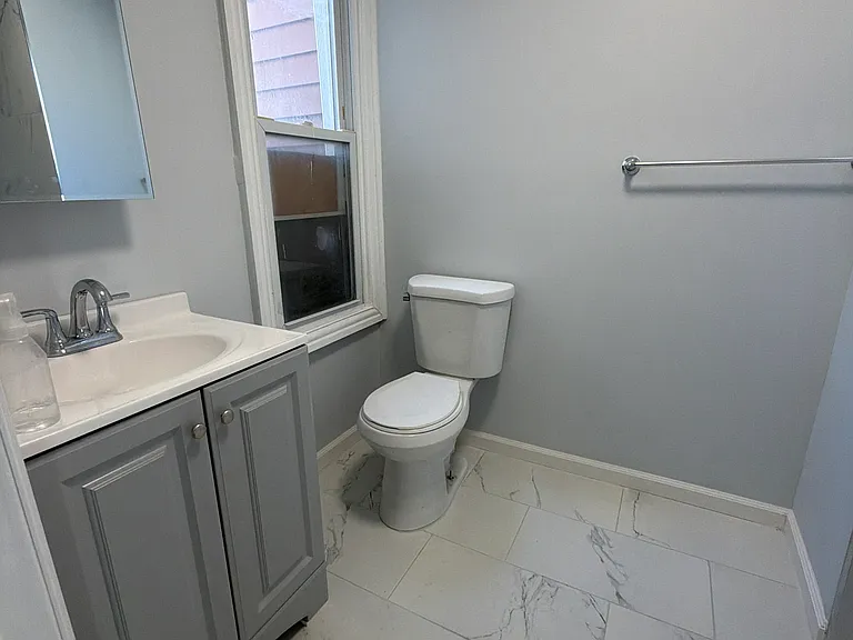 247 N 4th St #2 — Photo 5