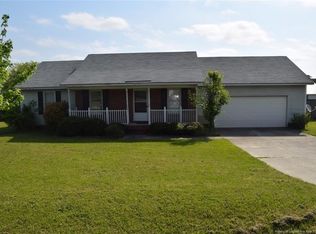 8229 Rockfish Rd, Raeford, NC 28376