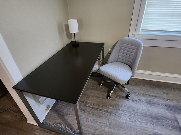 5th image of 7119 W Schreiber Ave #2