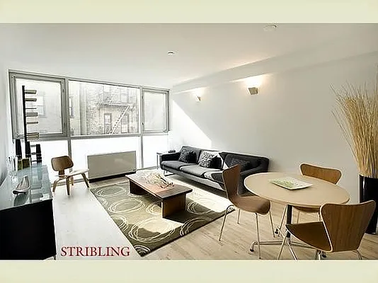 Sold by Stribling | media 3
