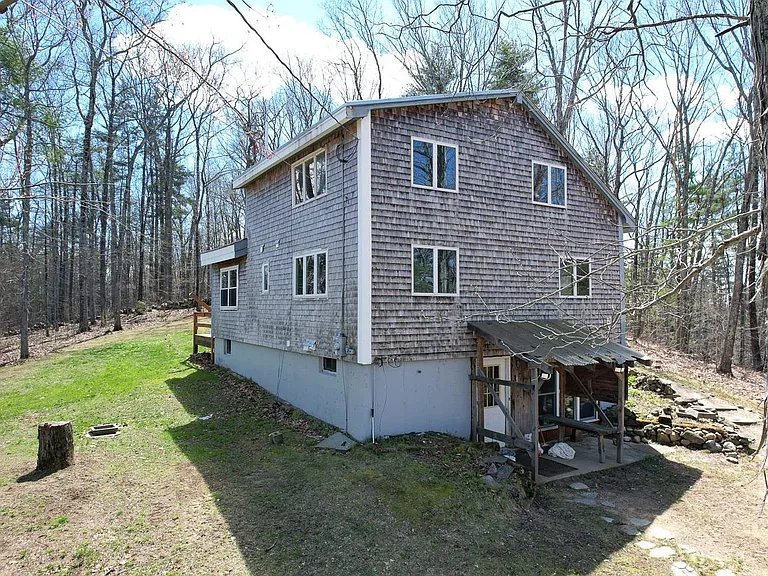 70 Ledge Farm Rd #B — Photo 2