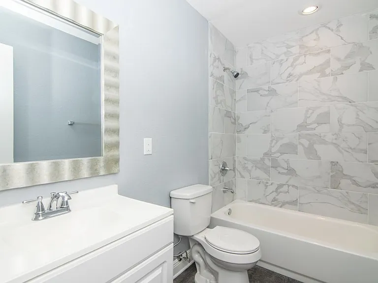 107 Karde Ln #F — Photo 6