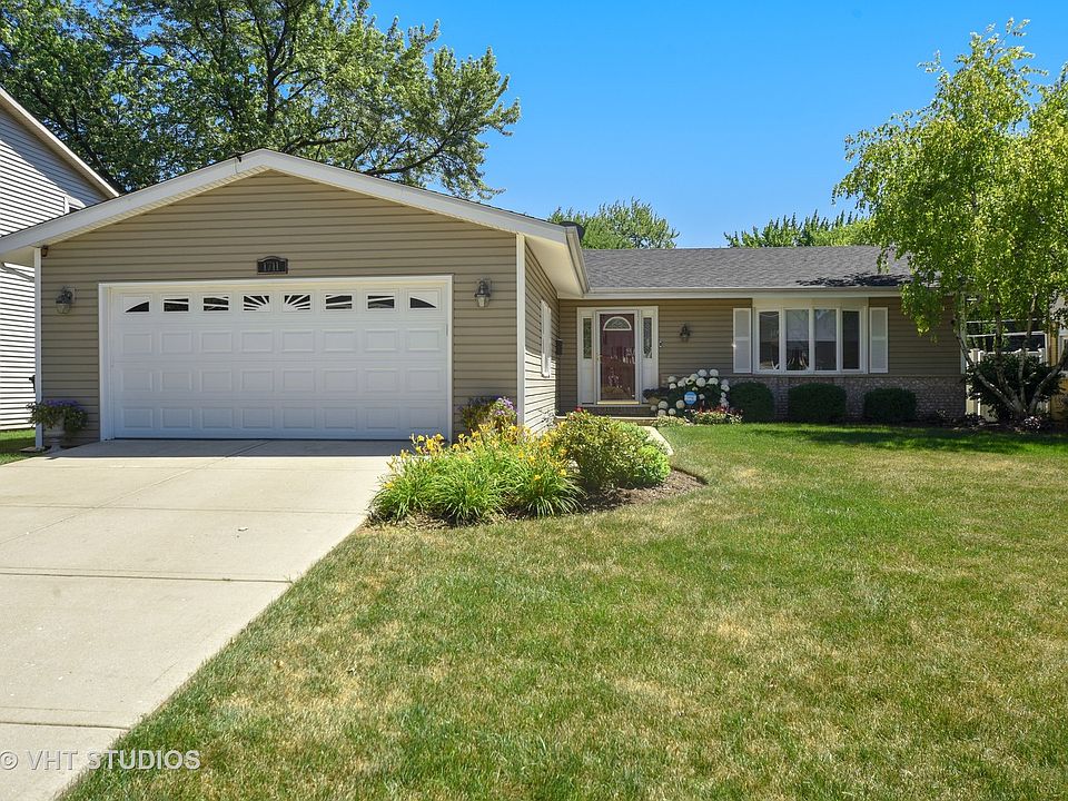 1st image of 1711 W Catalpa Ln