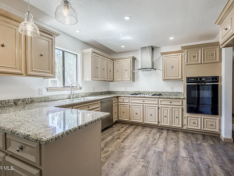 4945 Vista Grande Cir — Photo 28