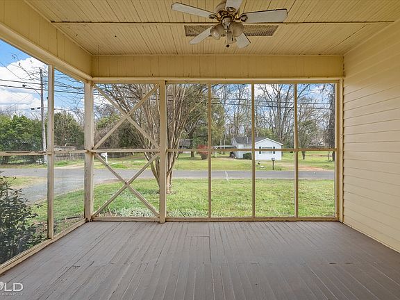 3rd image of 323 Butler Rd