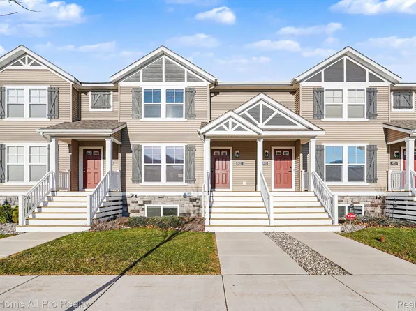 3827 Zaharas Ln #26, Okemos, MI 48864