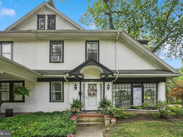 220 Volans St, Merchantville, NJ 08109