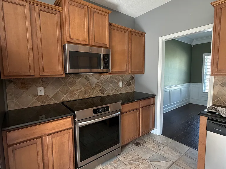 7640 Greenscape Dr — Photo 15