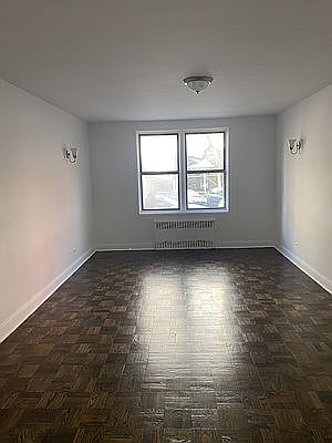 5th image of 960 Sheridan Ave APT 1H
