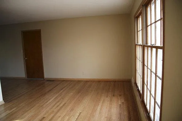 9911 Campbell St — Photo 10
