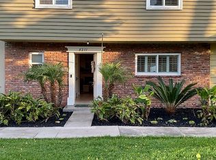 8211 Pawtucket Dr, Huntington Beach, CA 92646