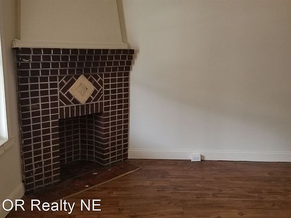 2nd image of 5831 Beaumont Ave