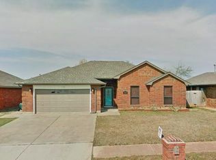 1161 Shelly Rd, Yukon, OK 73099