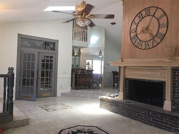 3rd image of 2964 Bridlewood Dr