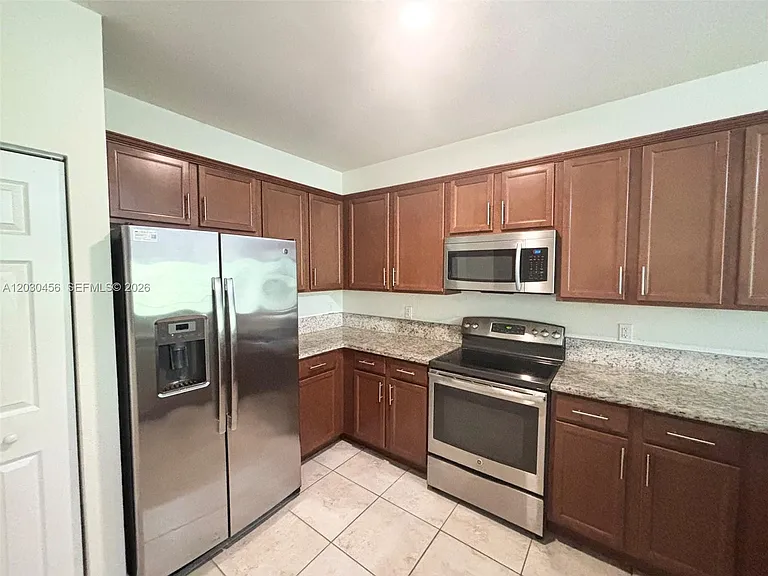 10620 NW 88th St #216 — Photo 6