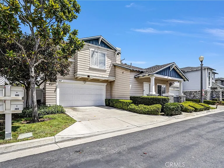 465 E Afton Ln — Photo 2