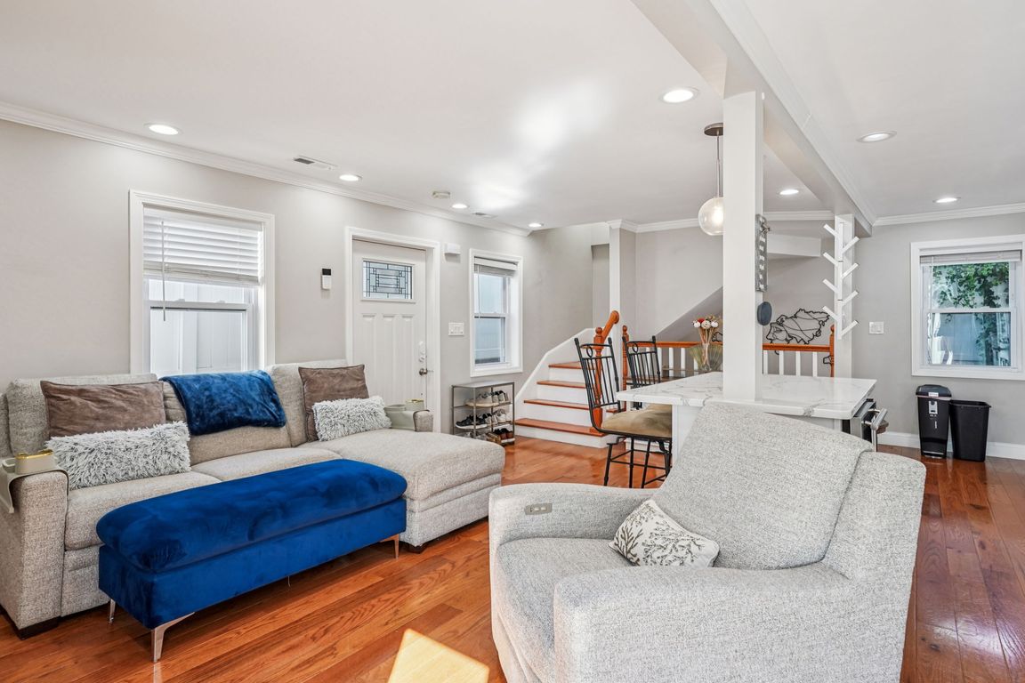 next background image