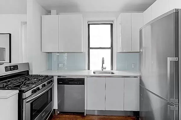 Rented by Compass | media 18