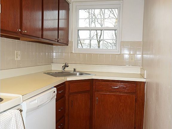 5th image of 2916 Willston Pl Suite 33