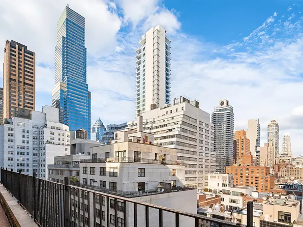 227 East 57th Street 12EG image 3 of 18