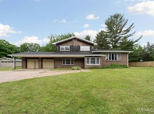 188 Sunset Dr, Negaunee, MI 49866