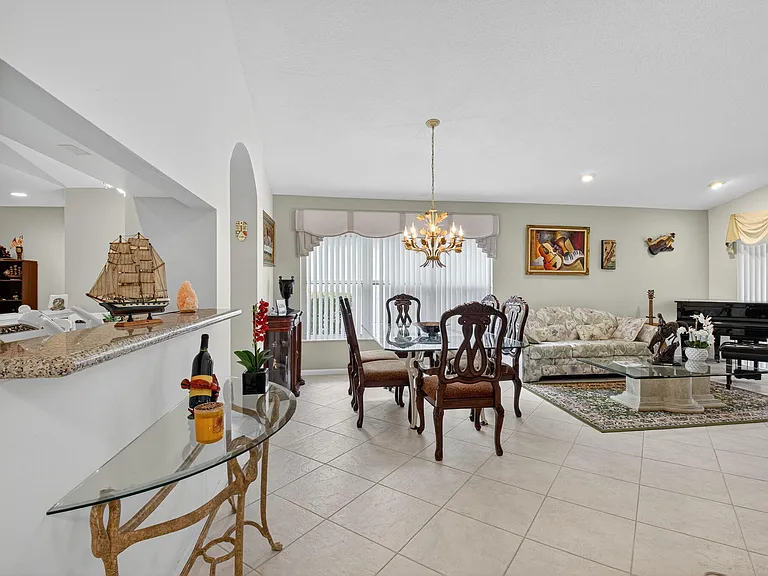 7470 Chorale Rd — Photo 2