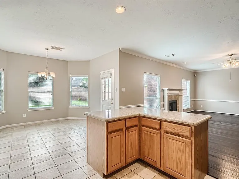 3810 Breaker Ct — Photo 13