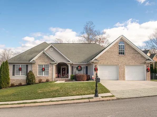 1066 Cody Ln, Soddy Daisy, TN 37379