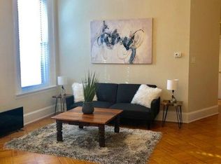 1727 Spruce St APT 2R, Philadelphia, PA 19103