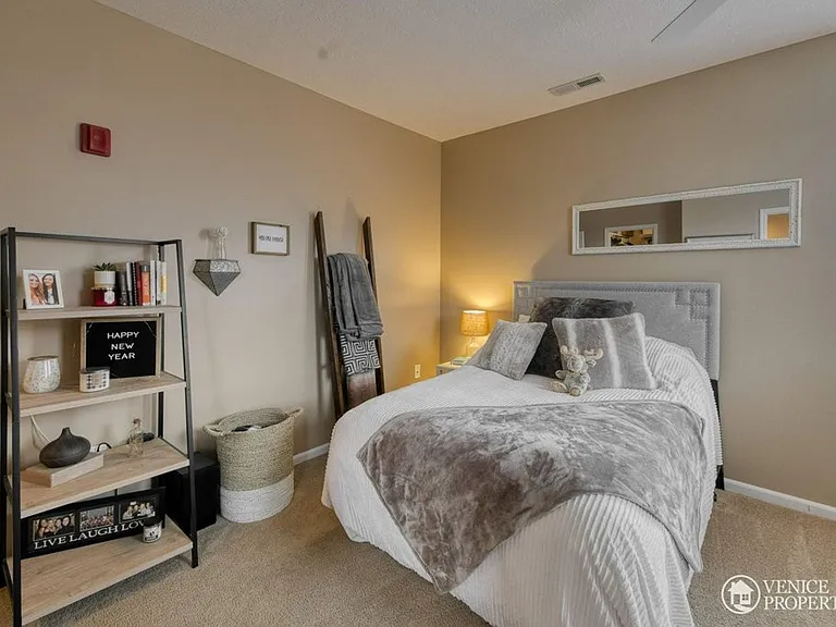 1786 Drayton Park Ct — Photo 11