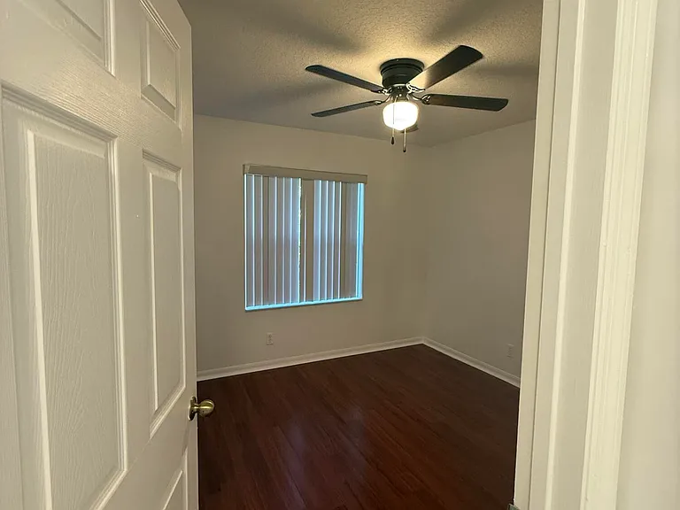 100 Cocoplum Cir — Photo 11