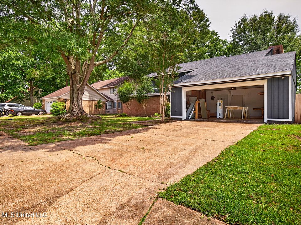 1st image of 105 Penny Ct