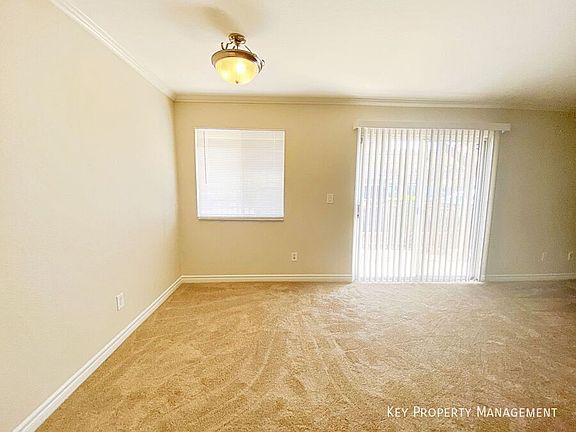 4th image of 4431 Alexis Dr Unit 423