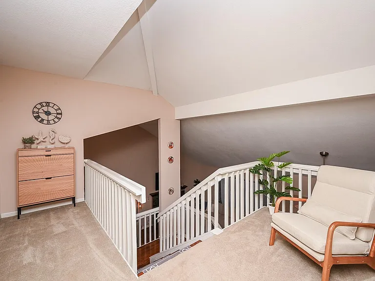 19414 Dianeshire Dr N — Photo 30