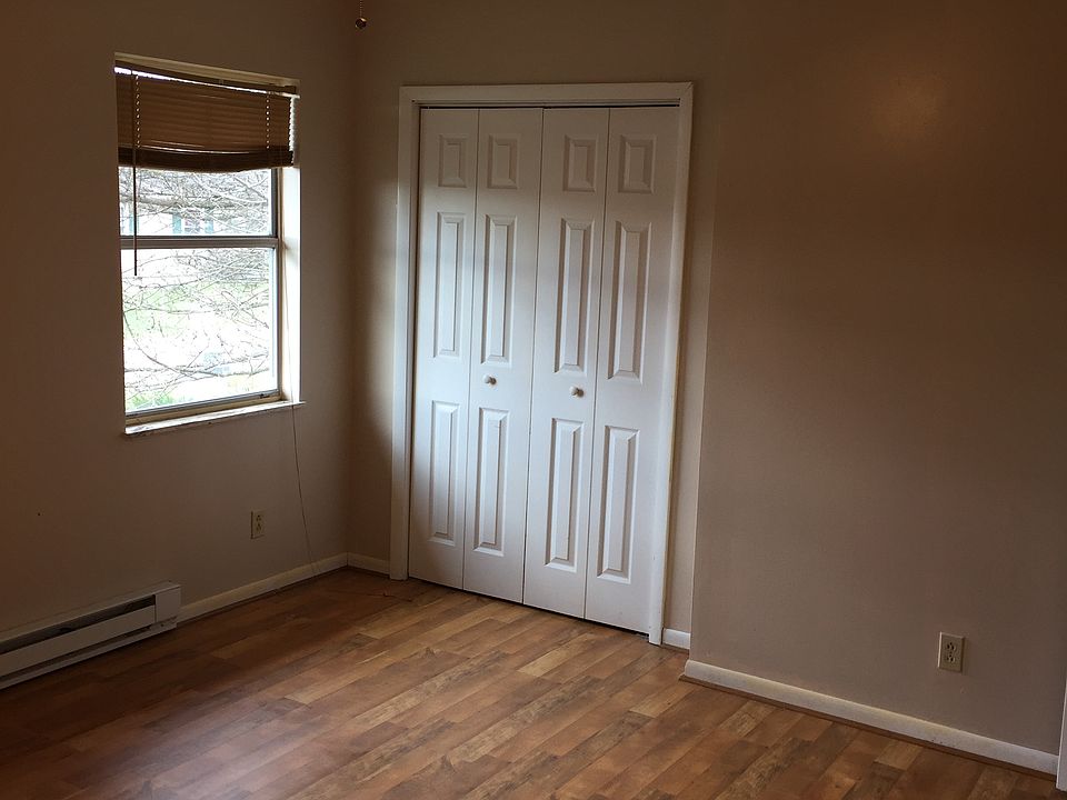 1st image of 498 Terry Ave #C