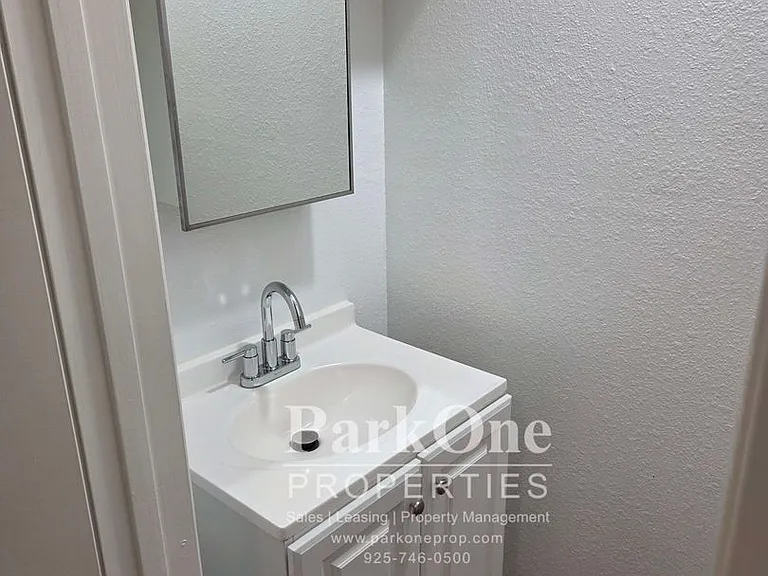 3270 Marlene Dr — Photo 8