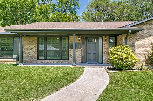 4009 Twilight Dr S Photo 1