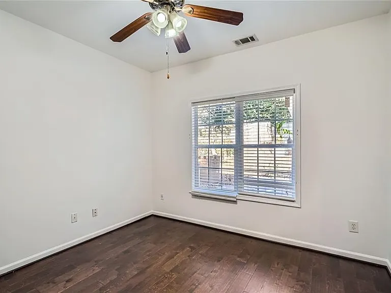 1037 Nathan Mauldin Dr — Photo 10