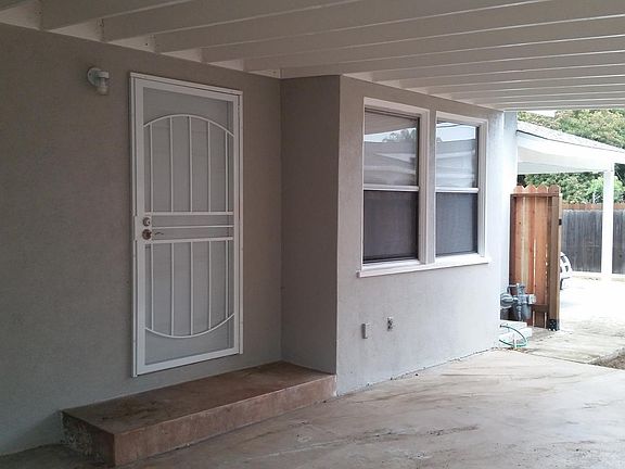 4th image of 8827 Nogal Ave